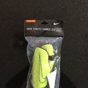 Nike Youth shin guards